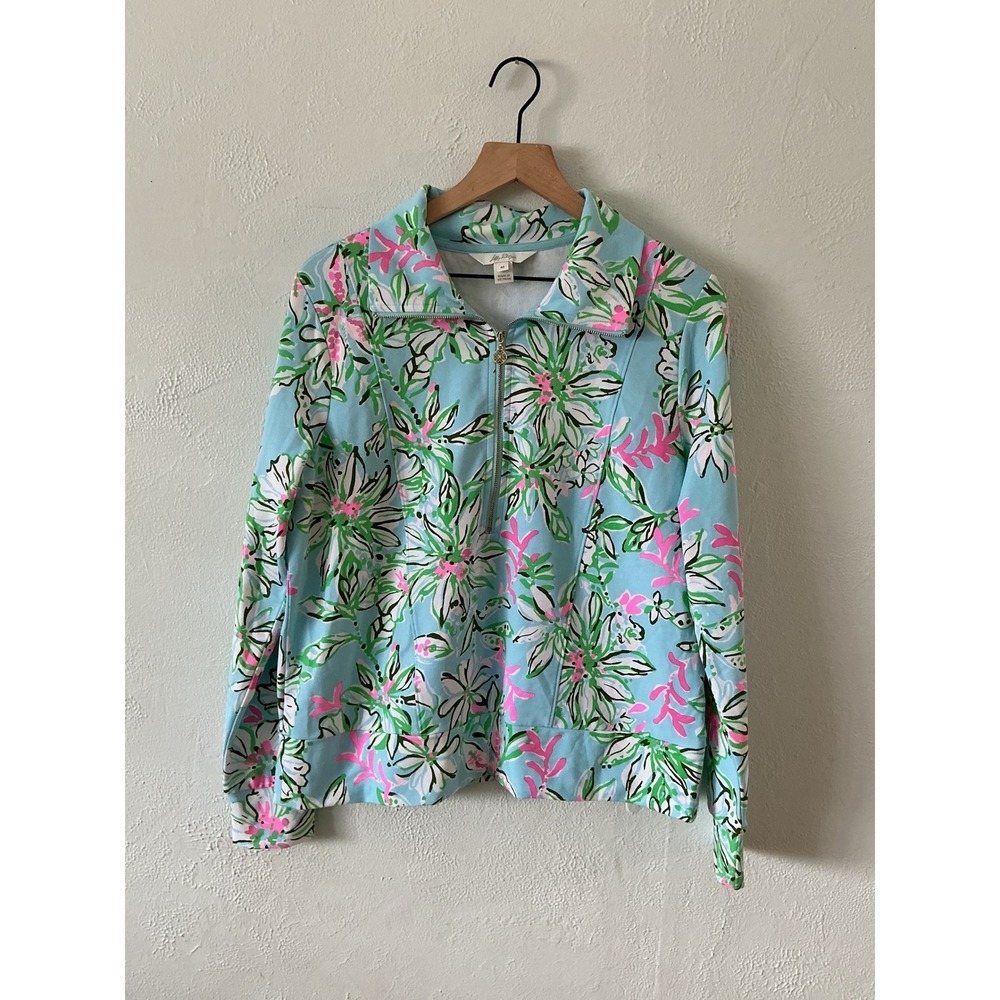 Lilly Pulitzer Eleni UPF 50+ Pullover in the vibrant Multi Sun Of A Bun‎